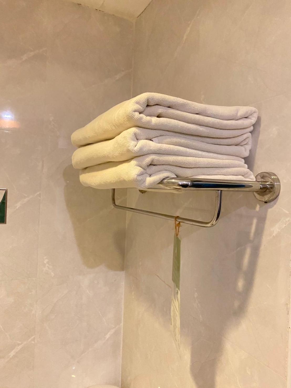 Major Grand Hotel Chum Phae Phòng bức ảnh