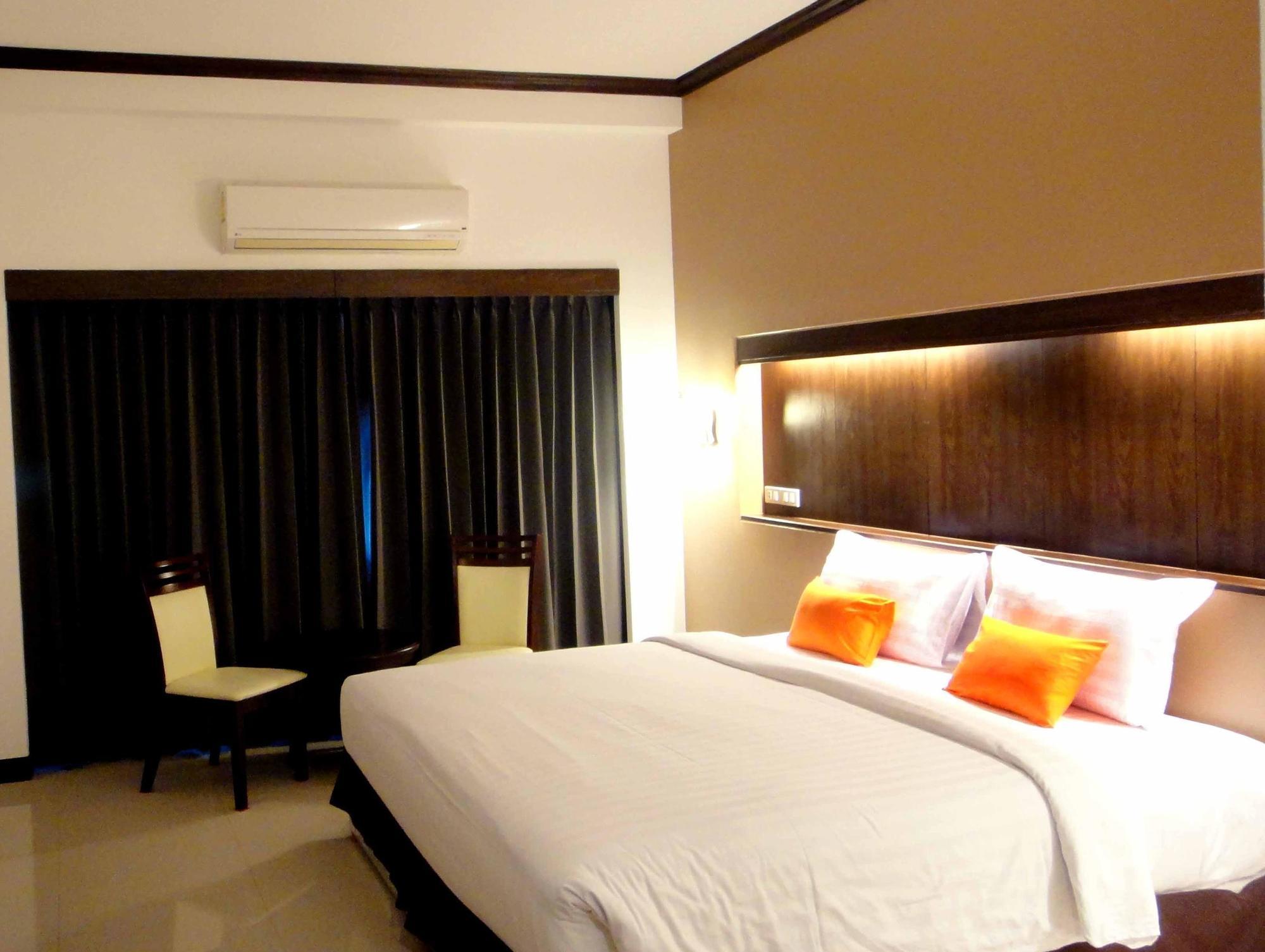 Major Grand Hotel Chum Phae Ngoại thất bức ảnh