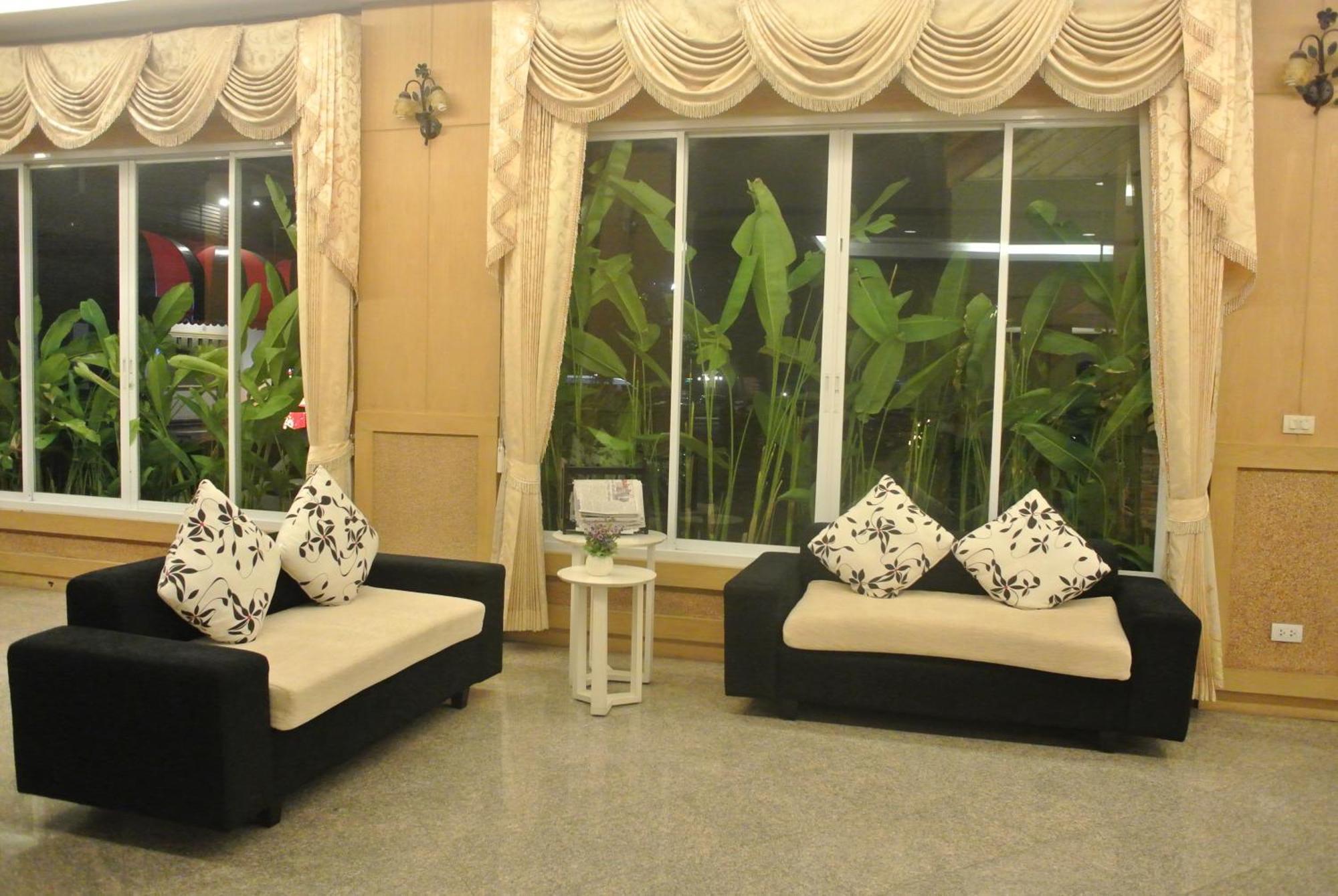Major Grand Hotel Chum Phae Ngoại thất bức ảnh